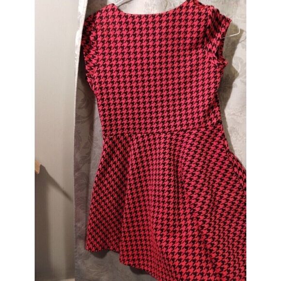 The Children's Place Red & Black Houndstooth Pattern Dress Girls Size‎ XL 14 - Picture 9 of 9
